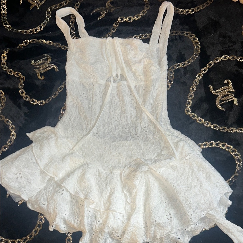 Elegant White Lace Women's Dress